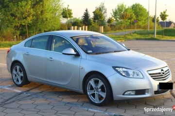 Opel Insignia 2.0 T Sport 4x4, 220 KM, 2009, sedan, benzyna,